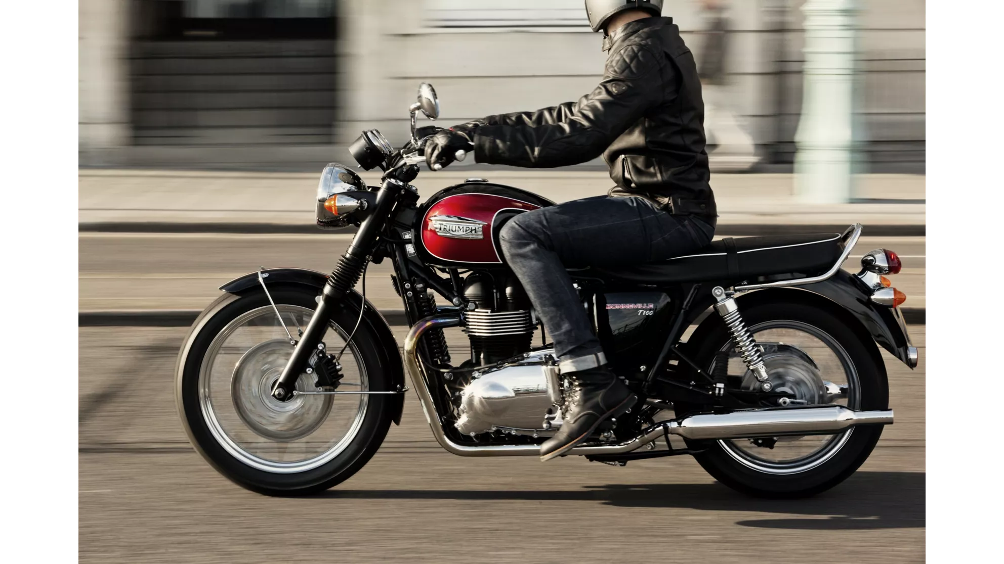 Triumph Bonneville T100 - Image 7 Triumph Bonneville T100 - Image 7