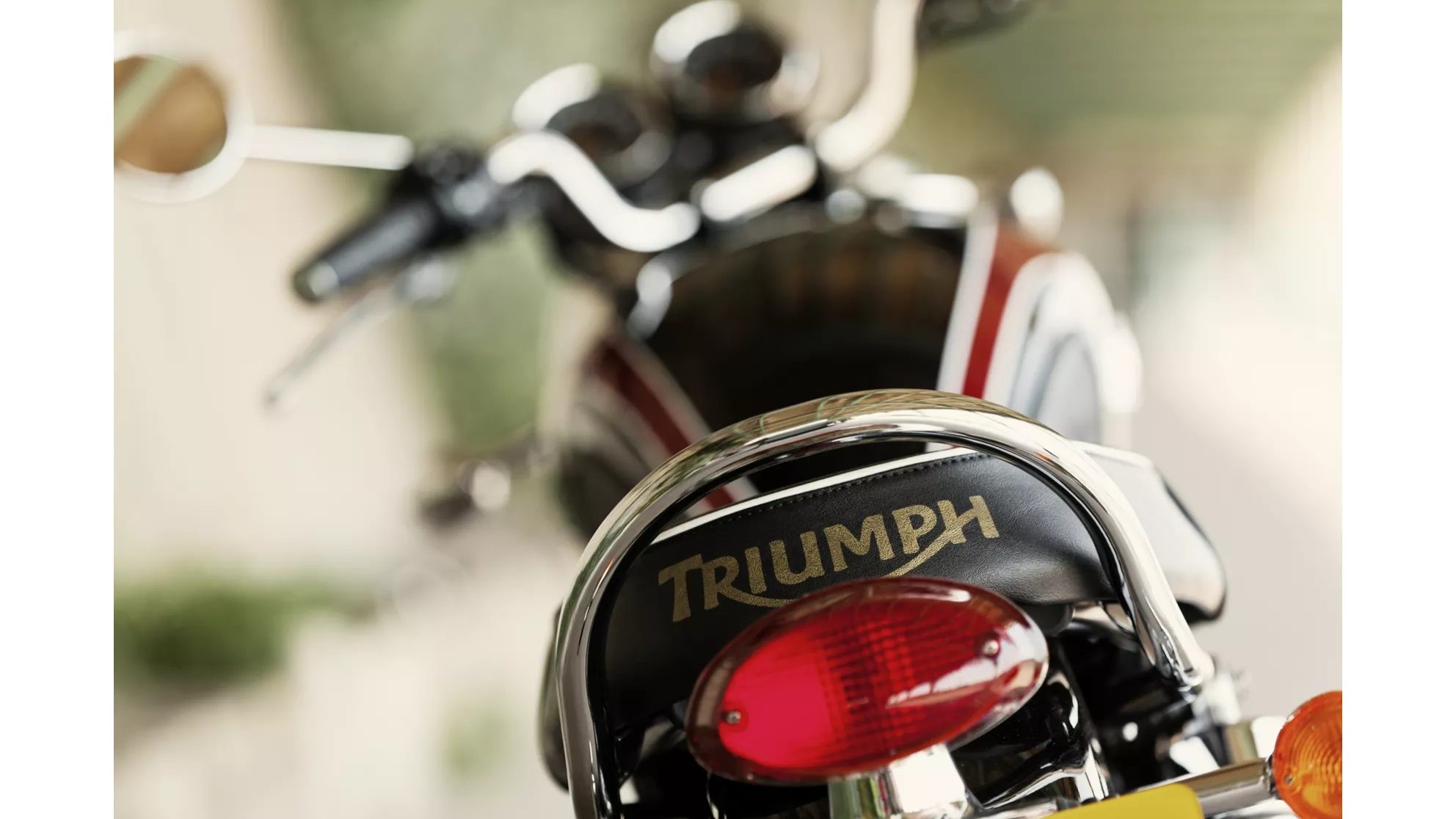 Triumph Bonneville T100 - Image 16 Triumph Bonneville T100 - Image 16