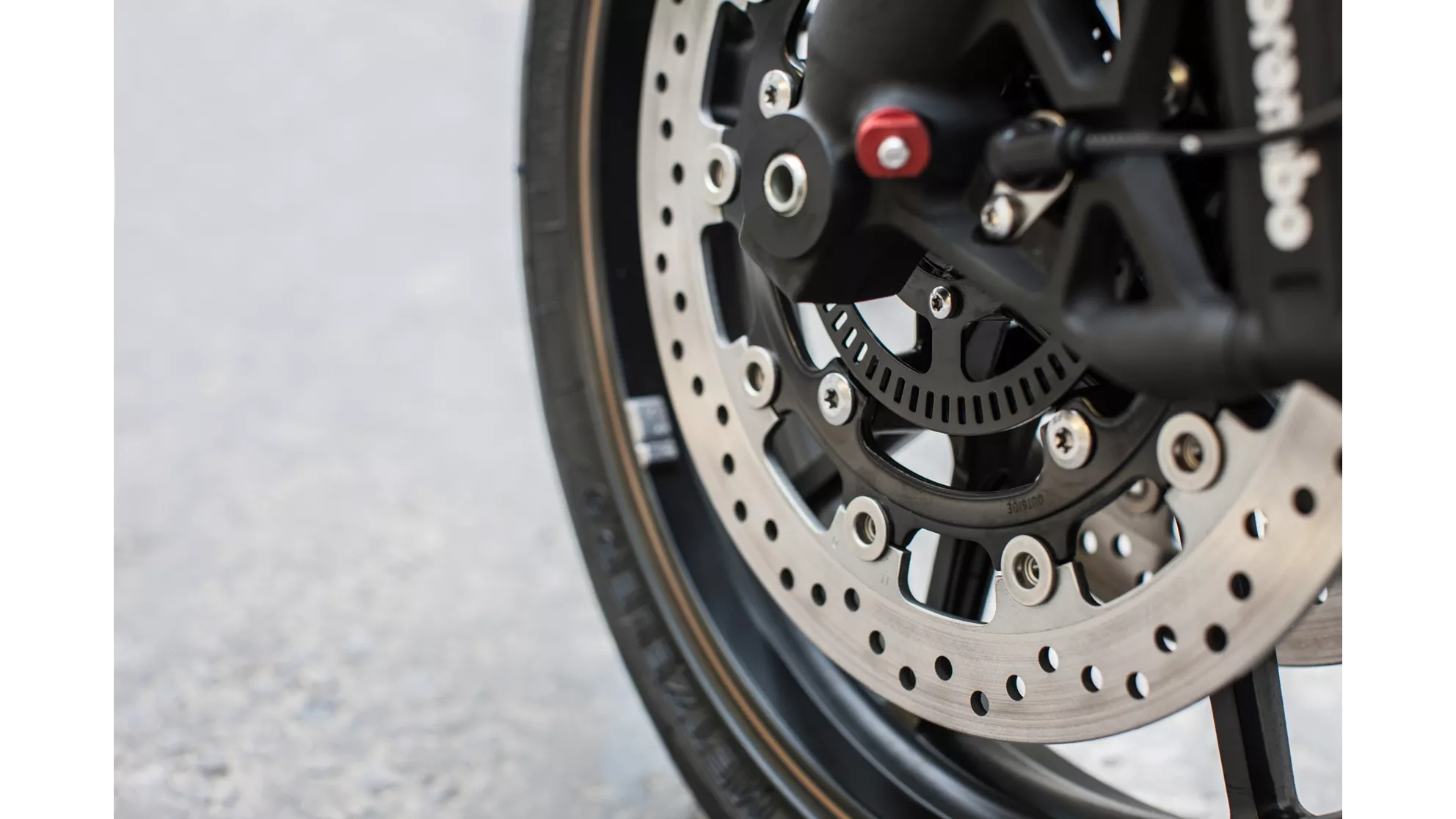 Triumph Speed Triple 1050 - Image 16 Triumph Speed Triple 1050 - Image 16