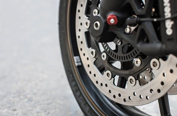 Triumph Speed Triple 1050 2014 - Bild 18 Triumph Speed Triple 1050 2014 - Bild 18