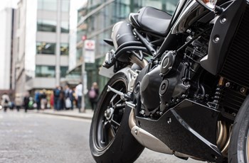Triumph Speed Triple 1050 2014 - Bild 20 Triumph Speed Triple 1050 2014 - Bild 20