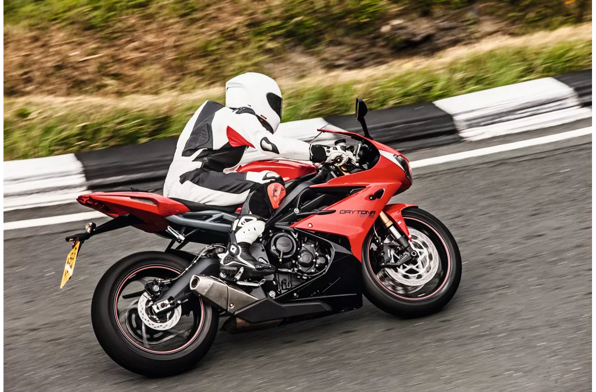 Triumph Daytona 675 Triumph Daytona 675