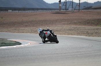 Triumph Daytona 675 2014 - Bild 14