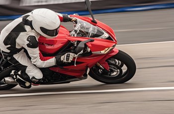 Triumph Daytona 675 2014 - Bild 17 Triumph Daytona 675 2014 - Bild 17