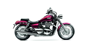 Triumph Thunderbird Storm 2011 vs Triumph Thunderbird 2014 Triumph Thunderbird Storm 2011 vs Triumph Thunderbird 2014