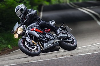 Triumph Street Triple 675 R 2014 - Bild 2 Triumph Street Triple 675 R 2014 - Bild 2