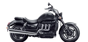 Triumph Rocket III Roadster 2014 vs BMW R 18 2023