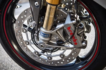 Triumph Daytona 675 R 2014 - Bild 4 Triumph Daytona 675 R 2014 - Bild 4
