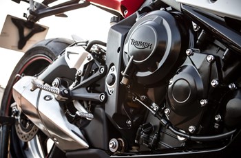Triumph Daytona 675 R 2014 - Bild 5 Triumph Daytona 675 R 2014 - Bild 5
