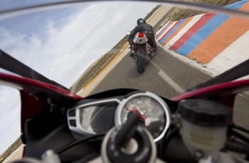 Triumph Daytona 675 R 2014 - Bild 7 Triumph Daytona 675 R 2014 - Bild 7