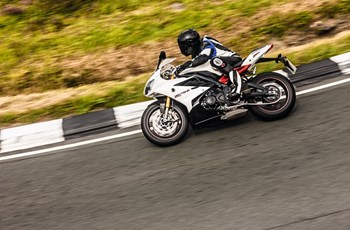 Triumph Daytona 675 R 2014 - Bild 20 Triumph Daytona 675 R 2014 - Bild 20