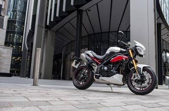 Triumph Speed Triple R 2014 - Bild 10 Triumph Speed Triple R 2014 - Bild 10