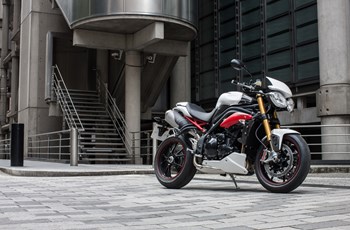 Triumph Speed Triple R 2014 - Bild 11 Triumph Speed Triple R 2014 - Bild 11