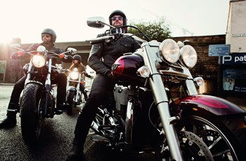 Triumph Thunderbird Commander 2014 - Bild 2 Triumph Thunderbird Commander 2014 - Bild 2