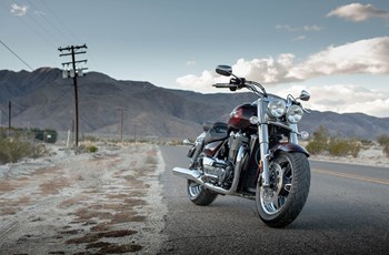 Triumph Thunderbird Commander 2014 - Bild 3 Triumph Thunderbird Commander 2014 - Bild 3