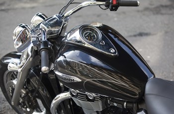 Triumph Thunderbird Commander 2014 - Bild 16 Triumph Thunderbird Commander 2014 - Bild 16