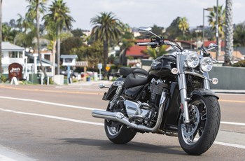 Triumph Thunderbird Commander 2014 - Bild 27 Triumph Thunderbird Commander 2014 - Bild 27