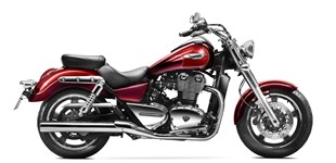 Harley-Davidson Dyna Low Rider FXDL 2014 vs Triumph Thunderbird Commander 2014