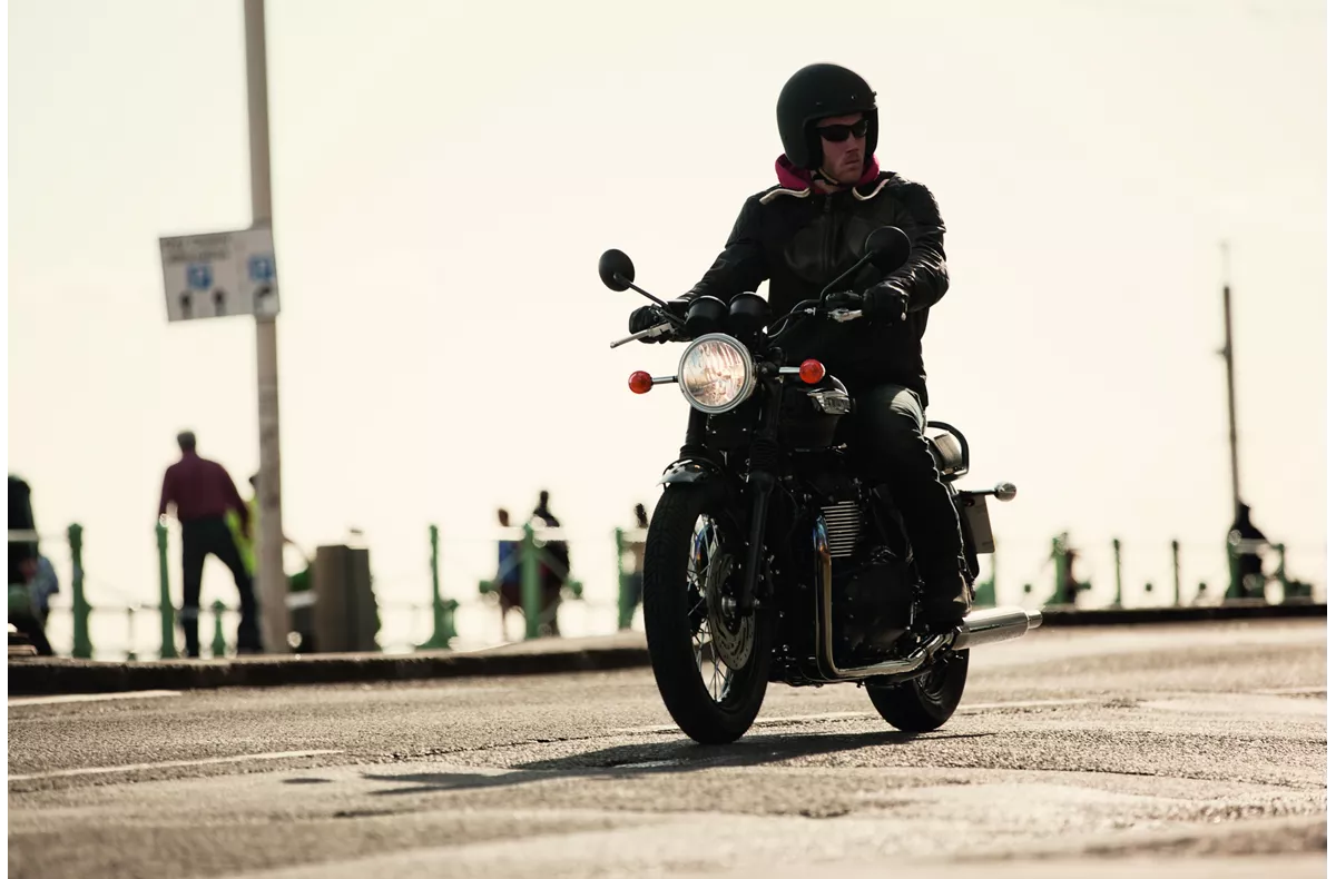 Triumph Bonneville T100 Black Triumph Bonneville T100 Black