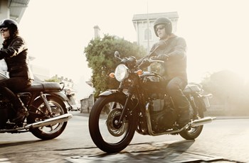 Triumph Bonneville T100 Black 2014 - Bild 15 Triumph Bonneville T100 Black 2014 - Bild 15