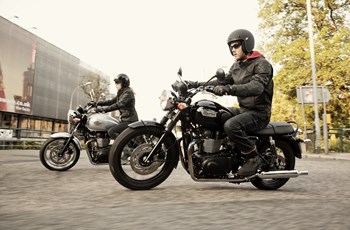 Triumph Bonneville T100 Black 2014 - Bild 16 Triumph Bonneville T100 Black 2014 - Bild 16