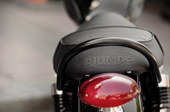Triumph Bonneville T100 Black 2014 - Bild 17 Triumph Bonneville T100 Black 2014 - Bild 17