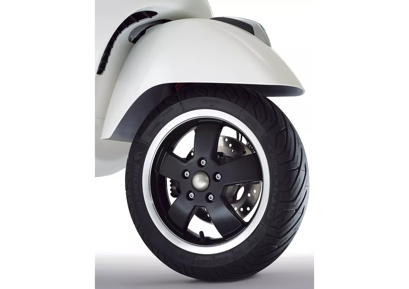 Vespa GTS 125 ie Super 2014 Vespa GTS 125 ie Super 2014