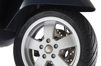 Vespa GTS 300 i.e. 2014 - Bild 11 Vespa GTS 300 i.e. 2014 - Bild 11