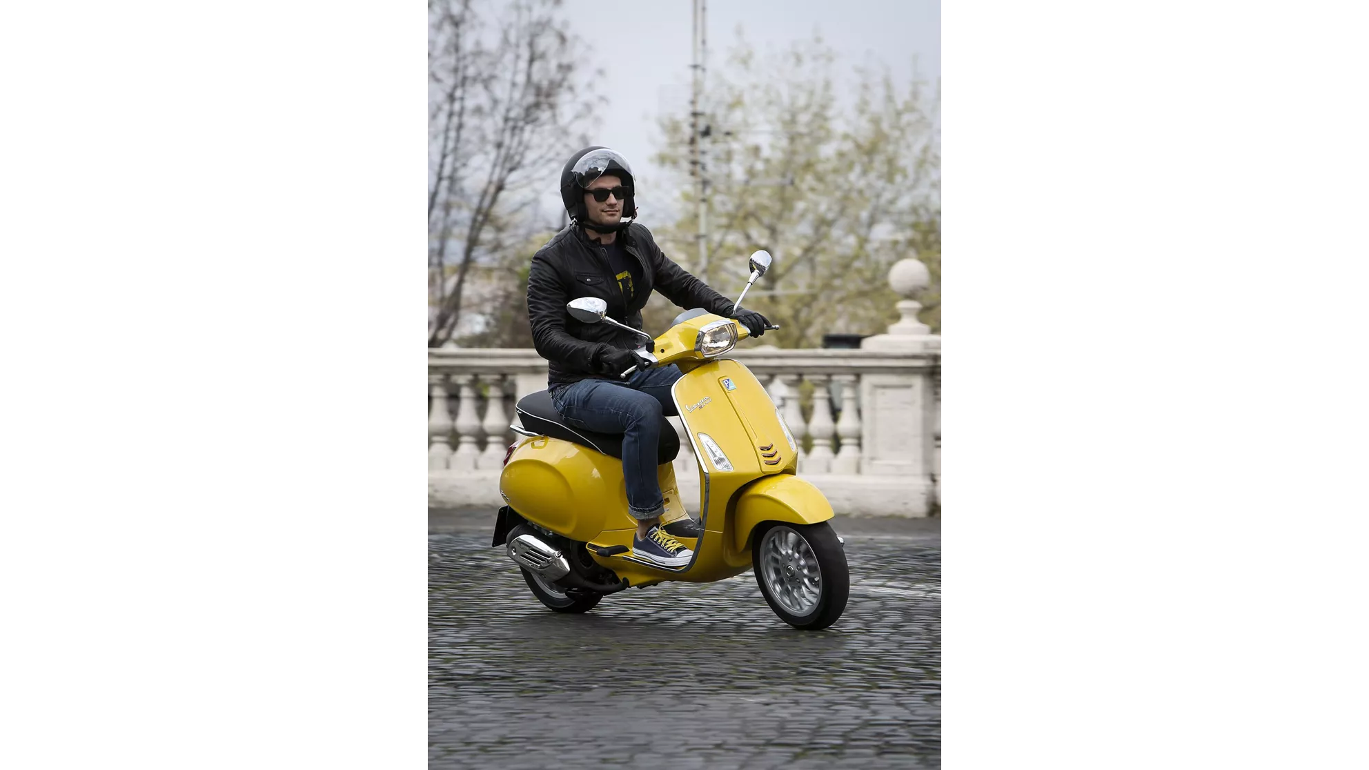 Vespa Sprint 50 4T - Image 2 Vespa Sprint 50 4T - Image 2