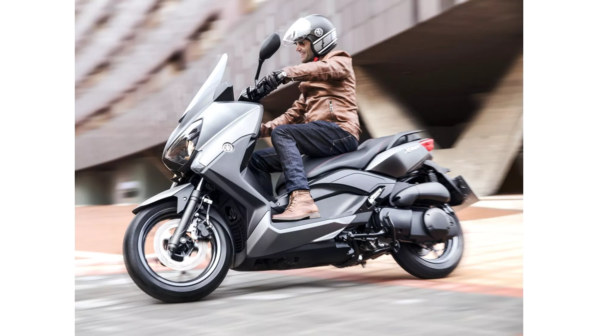Yamaha X-Max 250 - Image 1 Yamaha X-Max 250 - Image 1