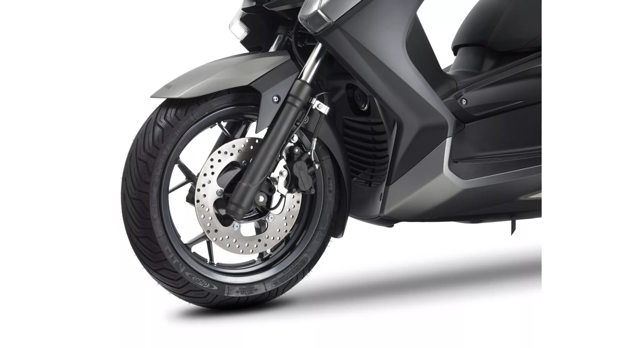 Yamaha X-Max 250 - Image 2 Yamaha X-Max 250 - Image 2