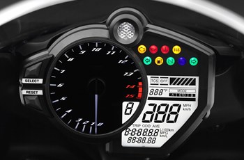 Yamaha R1 2014 - Bild 11 Yamaha R1 2014 - Bild 11