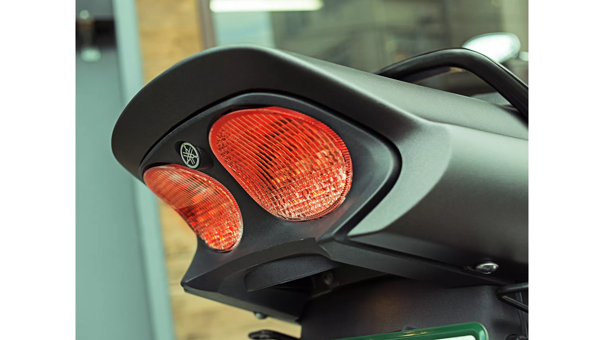 Yamaha XJR 1300 - Image 3 Yamaha XJR 1300 - Image 3