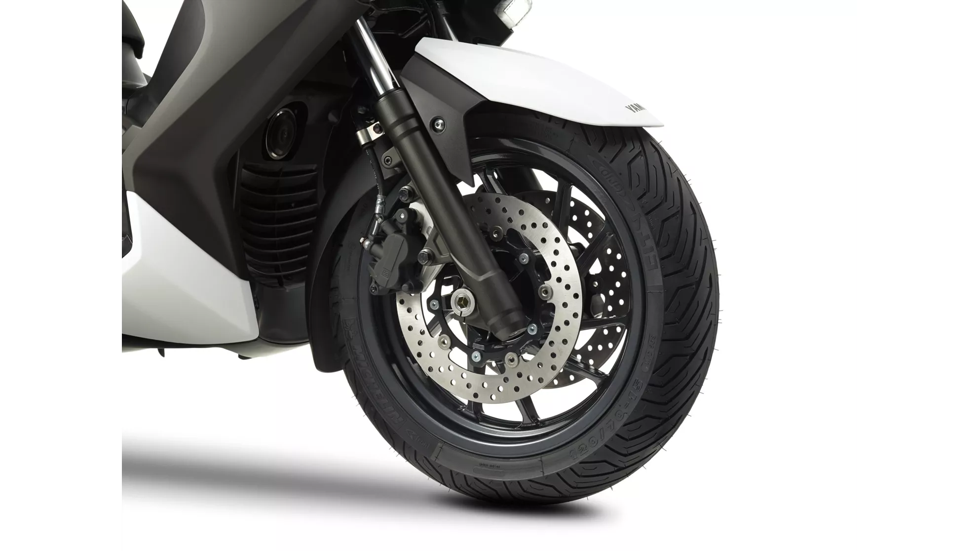 Yamaha XMAX 400 - Image 4 Yamaha XMAX 400 - Image 4