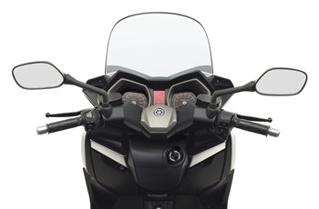 Yamaha XMAX 400 2014 - Bild 7 Yamaha XMAX 400 2014 - Bild 7