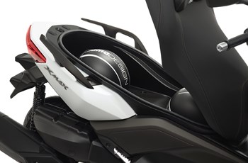 Yamaha XMAX 400 2014 - Bild 16 Yamaha XMAX 400 2014 - Bild 16