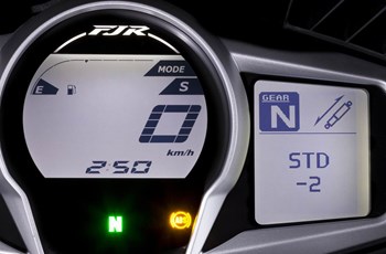 Yamaha FJR1300AE 2014 - Bild 6