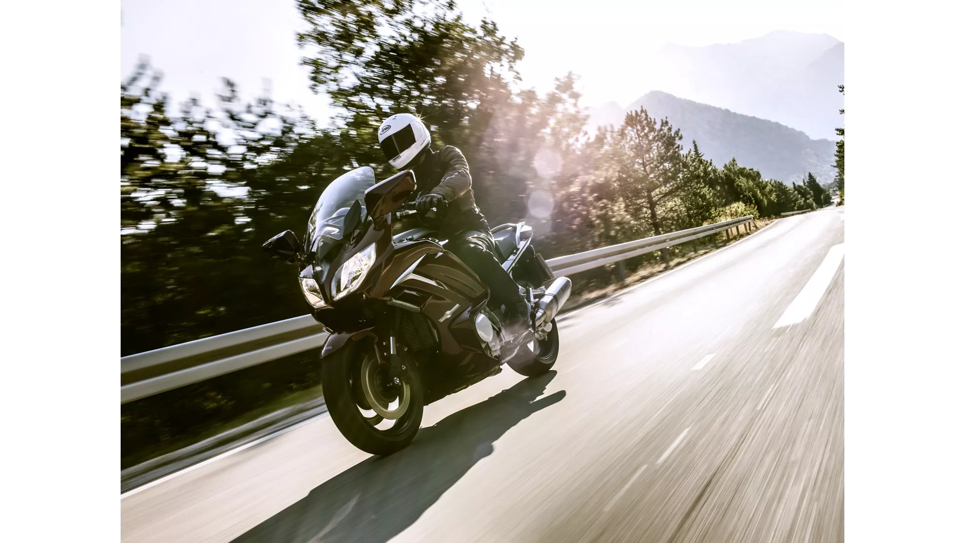 Yamaha FJR1300AE - Image 8 Yamaha FJR1300AE - Image 8