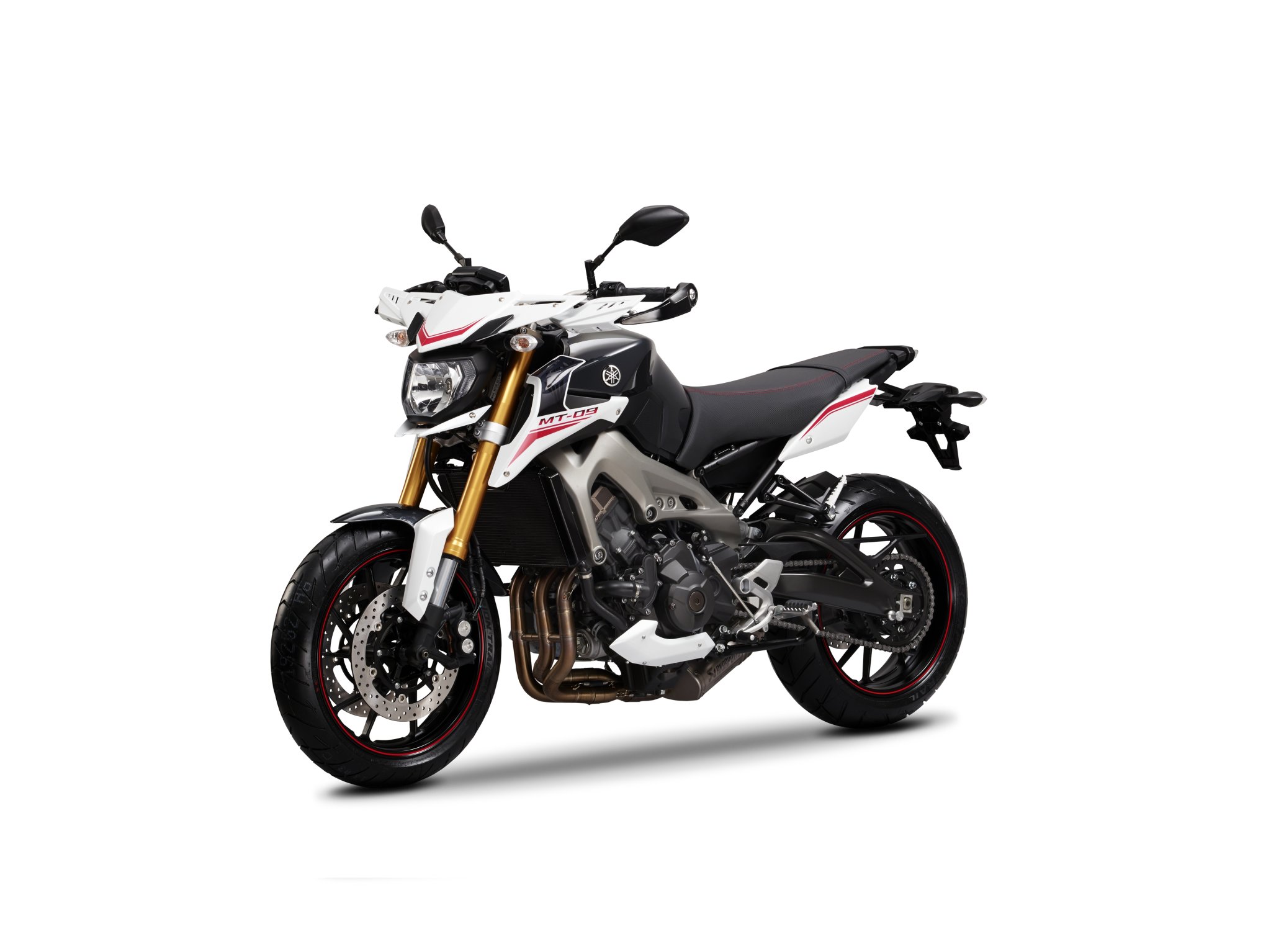 Motorrad Vergleich Yamaha MT-09 Street Rally 2014 vs. Yamaha MT-09 ...