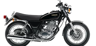Royal Enfield Meteor 350 2024 vs Yamaha SR 400 2014 Royal Enfield Meteor 350 2024 vs Yamaha SR 400 2014