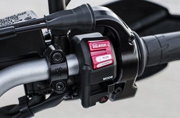 Yamaha XT1200ZE Super Tenere 2014 - Bild 13