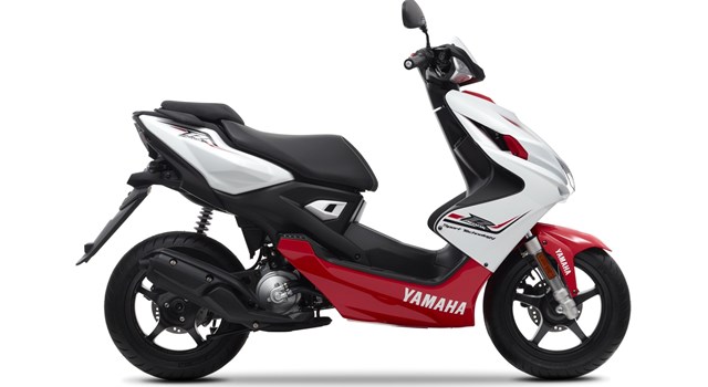 Motorrad Vergleich Yamaha Aerox 2014 Vs Piaggio Zip 50 2021