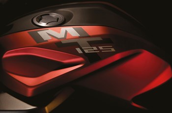 Yamaha MT-125 2014 - Bild 14 Yamaha MT-125 2014 - Bild 14