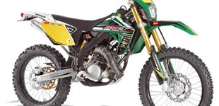 Rieju MRT Racing 50 Premium 2014 vs Rieju MRT SM Pro 50 2018