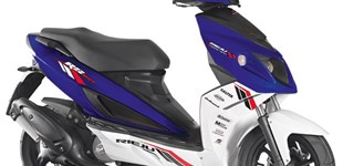 Rieju RS Sport 50 2014 vs Aprilia RS 50 2010