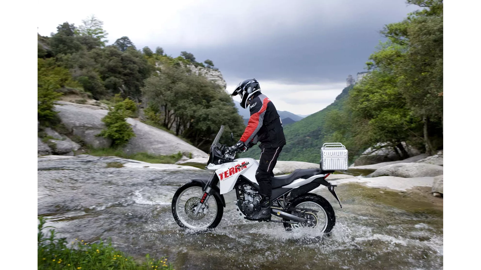 Derbi Terra 125 - Image 3 Derbi Terra 125 - Image 3