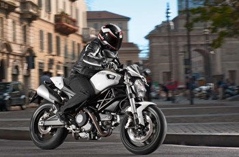 Ducati Monster 696 2014 - Bild 8 Ducati Monster 696 2014 - Bild 8