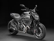 Motorrad Vergleich Ducati Diavel 1200 2012 Vs Ducati Diavel 1200 2014