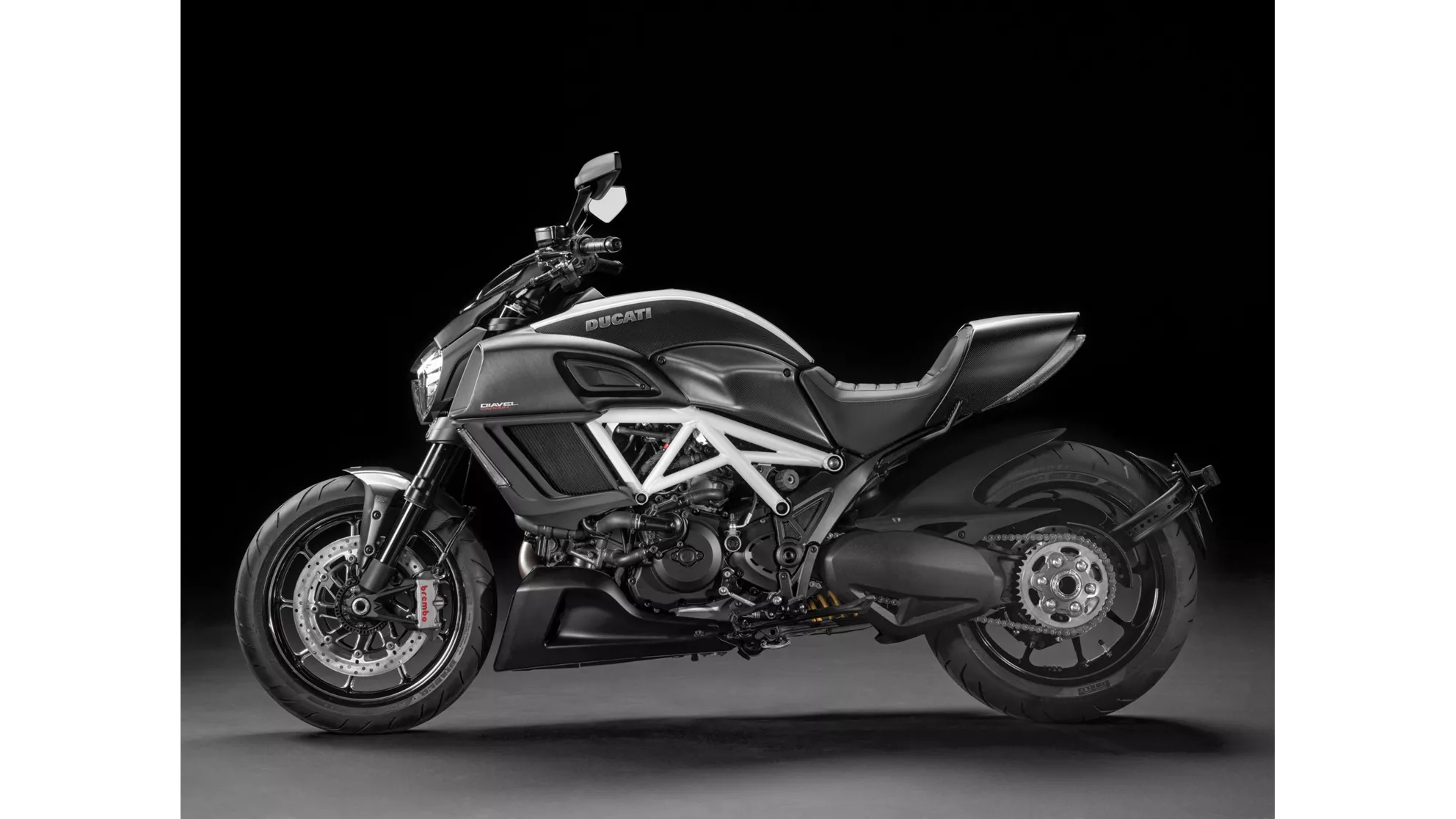 Ducati Diavel Carbon - Image 12 Ducati Diavel Carbon - Image 12