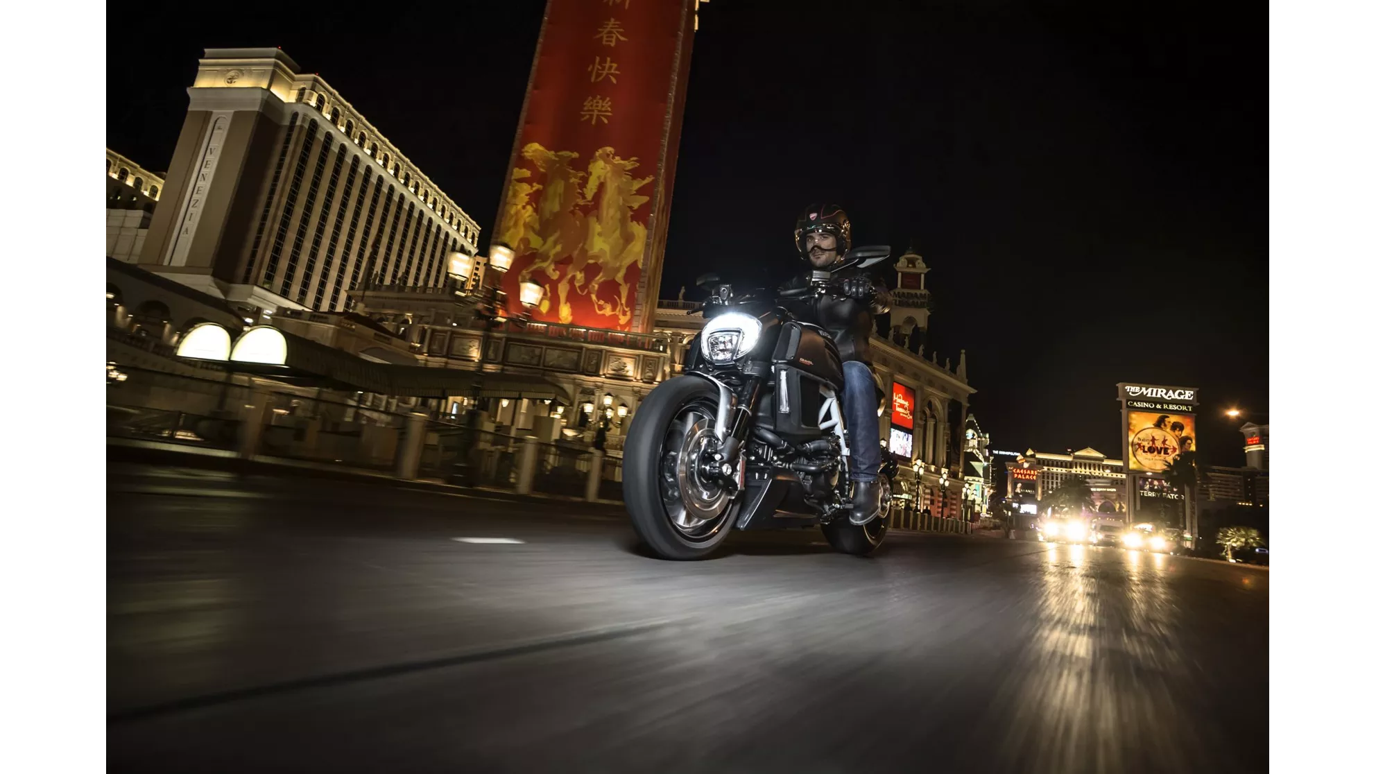 Ducati Diavel Carbon - Image 24 Ducati Diavel Carbon - Image 24